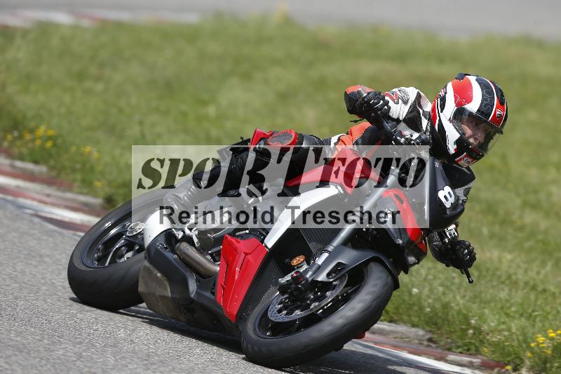 /27 12.06.2025 Ducati Schweiz Trackday Warmup  ADR/gelb-jeaune/8
